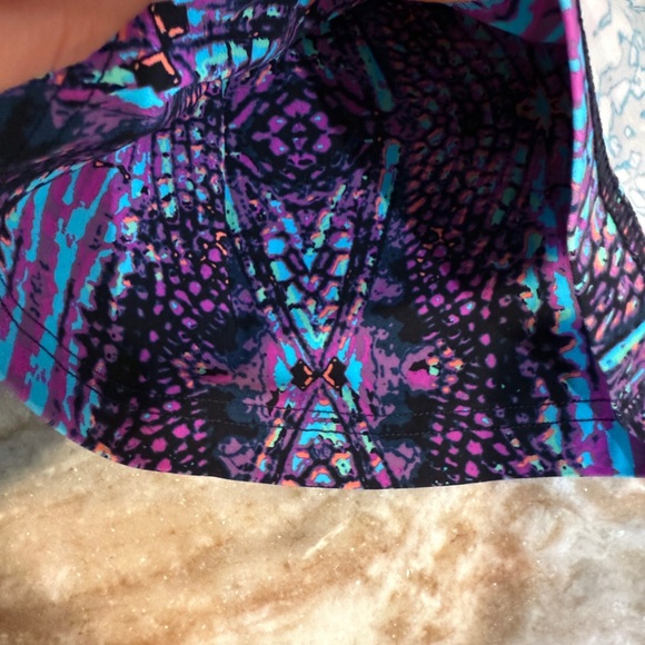 Women’s SWEATY BETTY Navy/Multi skort- size large - Picture 6 of 7